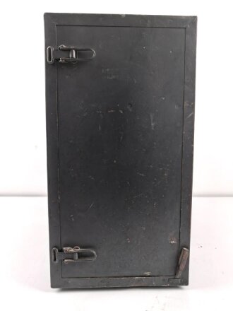 Morse Schreiber 5 Wehrmacht ( M.S. 5 ) Hersteller Rudolf Hell. Original lackiertes Gerät in sehr gutem Gesamtzustand, Funktion nicht geprüft. Nach dem Krieg weiterbenutzt