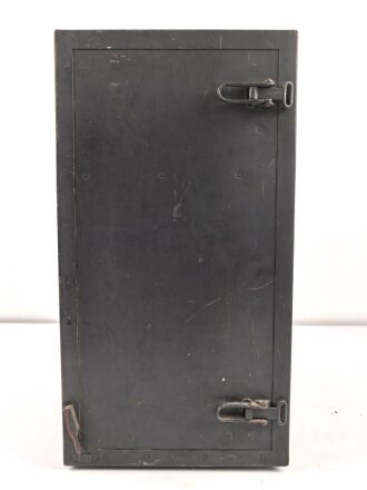 Morse Schreiber 5 Wehrmacht ( M.S. 5 ) Hersteller Rudolf Hell. Original lackiertes Gerät in sehr gutem Gesamtzustand, Funktion nicht geprüft. Nach dem Krieg weiterbenutzt