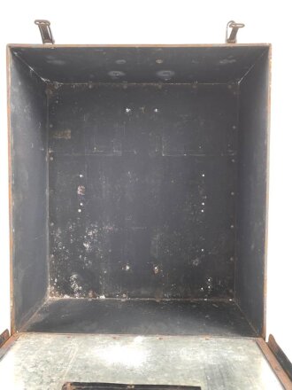 Transportkasten "Fu 5 ( Vorrat)" Originallack, ungereinigtes Stück mit zugehörigem Gehäusedeckel, gehört ins KFZ61.