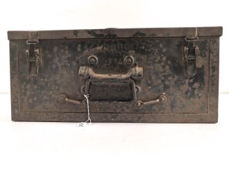 Transportkasten "Fu 5 ( Vorrat)" Originallack, ungereinigtes Stück mit zugehörigem Gehäusedeckel, gehört ins KFZ61.