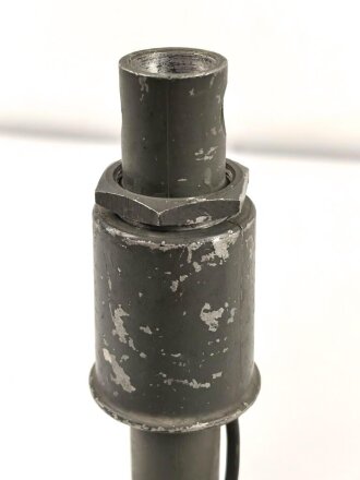 Antenne zum Tornisterfunkgerät b1 der Wehrmacht. Vollständig, in der seltenen Transporttasche. Originallack