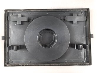 Gleichrichter a Wehrmacht datiert 1944. Gehäuse und Deckel überlackiert, Funktion nicht geprüft