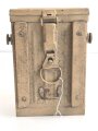 Tragebüchse zum Sammler 2,4 NC 28 für Tornisterfunkgeräte der Wehrmacht. Originallack