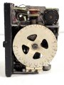 Kleinfunksprecher d " Dorette" . Gerät Nummer 1531 von 1944. Tiefdunkelblauer Originallack, wenig oder nicht benutztes Gerät. Variante ohne die Halterung für den Batteriekasten, so von einem Urgestein des Funksammelns als