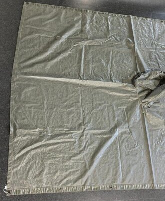 Österreich Bundesheer, Poncho in gutem Zustand, weich, datiert 1964