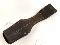 Kaiserreich und 1. Weltkrieg, Koppelschuh zum Seitengewehr Modell 98/05. Gebraucht, ohne erkennbare Stempelung, eine Niete ausgerissen, Naht etwas offen