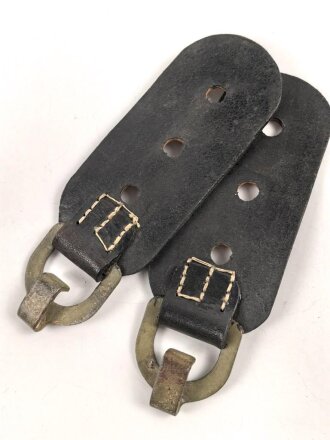 Paar Ersatzteile für Tornister der Wehrmacht....