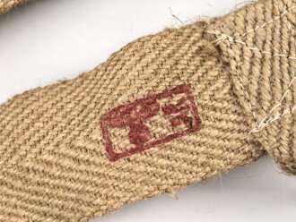 Wehrmacht, Webleinengestell mir unbekannt. Breite der Riemen etwa 4cm, Länge wie fotografiert etwa 70cm. Sie erhalten ein ( 1 ) ungetragenes Stück