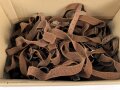Riemen aus Web Ersatzmaterial mit teils Deutschen, teils Italienischen ? Metallbeschlägen. Der Ring hat einen Durchmesser von 4,3mm, der lange Riemen hat eine Länge von 56cm. Sie erhalten ein ( 1 ) Stück