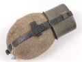 Feldflasche Wehrmacht, getragenes Stück mit stärkeren Altersspuren, ungereinigt
