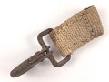 Metallhaken an Webriemen für Tragerahmen der Wehrmacht