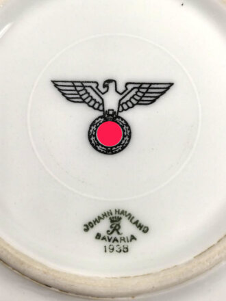 Heer, Kantinenporzellan Dessertschale, Durchmesser etwa 16,5cm, Hersteller Johann Haviland Bavaria 1938. Gebraucht, angeschlagen