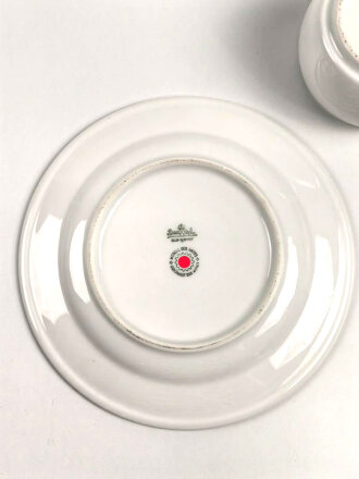 Deutsche Arbeitsfront, Kantinenporzellan Kaffeeservice 3-teilig, Durchmesser des Tellers etwa 20cm, Hersteller Rosenthal. Gebraucht