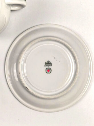 Deutsche Arbeitsfront, Kantinenporzellan Kaffeeservice 3-teilig, Durchmesser des Tellers etwa 20cm, Hersteller Rosenthal. Gebraucht