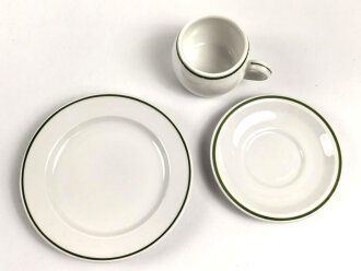 Deutsche Arbeitsfront, Kantinenporzellan Kaffeeservice 3-teilig, Durchmesser des Tellers etwa 20cm, Hersteller Rosenthal. Gebraucht