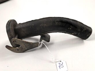 20 Liter Kraftstoffkanister Wehrmacht, datiert 1944. Originallack, ungereinigt. Mit dem seltenen Ausgießer. Leer, dennoch KEIN VERSAND NACH ÜBERSEE
