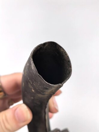 20 Liter Kraftstoffkanister Wehrmacht, datiert 1944. Originallack, ungereinigt. Mit dem seltenen Ausgießer. Leer, dennoch KEIN VERSAND NACH ÜBERSEE