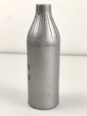 "Motoren- Oel der Wehrmacht" Original gefüllte Pappdose, der Boden gibt ein wenig Öl ab