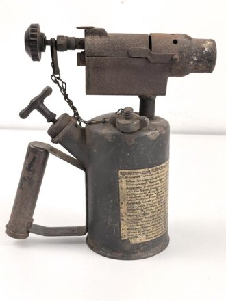 Vorheizer, Anwärmer für Fahrzeuge der Wehrmacht. Kleines Modell, Höhe 27cm, ungereinigtes Stück, diverse Ersatzteile anbei