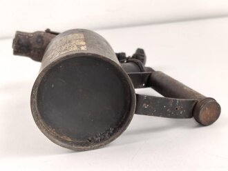 Vorheizer, Anwärmer für Fahrzeuge der Wehrmacht. Kleines Modell, Höhe 27cm, ungereinigtes Stück, diverse Ersatzteile anbei