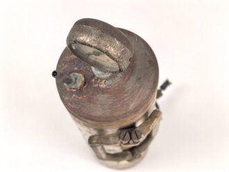"Tetra 2" Feuerlöscher aus der Zeit des 2.Weltkrieg. Originallack, vermutlich nach dem Krieg modofiziert. Leer, dennnoch KEIN VERSAND NACH ÜBERSEE