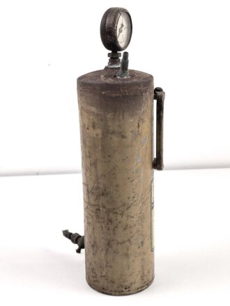 "Tetra 2" Feuerlöscher aus der Zeit des 2.Weltkrieg. Originallack, vermutlich nach dem Krieg modofiziert. Leer, dennnoch KEIN VERSAND NACH ÜBERSEE