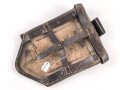 Ledertasche für einen Klappspaten der Wehrmacht. Gebraucht, datiert 1941