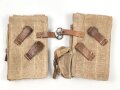 Paar Magazintaschen zur Maschinenpistole MP38 und 40 der Wehrmacht. Hersteller dkk44. Seltenes Paar, wenn es sandfarbene MP Taschen im Angebot gibt, dann fast ausschliesslich vom Hersteller clg