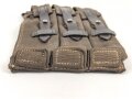 Magazintasche zur Maschinenpistole MP38 und 40 der Wehrmacht. Seltene Variante, nicht aus dem üblichen Webleinen. Guter Zustand