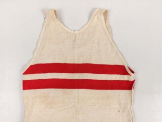 Sporthemd für Angehörige der Hitlerjugend. Guter Zustand, leicht stockfleckig,  mit RZM Etikett