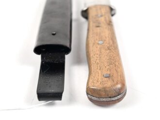 Kampfmesser / Stiefelmesser Wehrmacht. Hersteller Eickhorn Solingen. Ungetragen, die Klinge warum auch immer leicht angeschliffen
