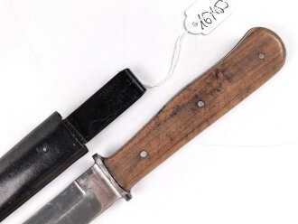 Kampfmesser / Stiefelmesser Wehrmacht. Hersteller Eickhorn Solingen. Ungetragen, die Klinge warum auch immer leicht angeschliffen