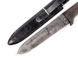 Luftwaffe, Messer Seenotausrüstung in gutem Zustand, die Scheide original lackiert
