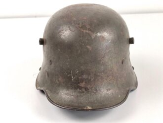 1.Weltkrieg, Stahlhelm Modell 1917. In allen Teilen...