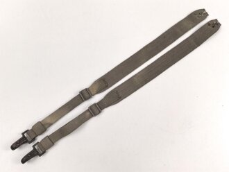 Paar Trageriemen zum hölzernen Transportbehälter für das Scherenfernrohr der Wehrmacht