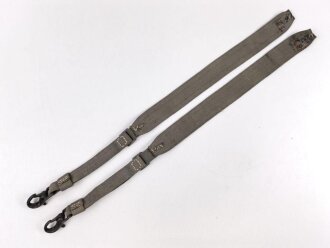 Paar Trageriemen zum hölzernen Transportbehälter für das Scherenfernrohr der Wehrmacht