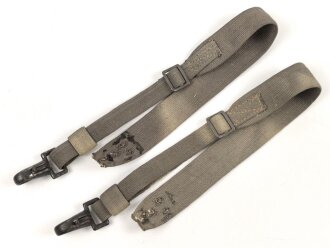 Paar Trageriemen zum hölzernen Transportbehälter für das Scherenfernrohr der Wehrmacht