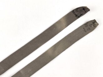 Paar Trageriemen zum hölzernen Transportbehälter für das Scherenfernrohr der Wehrmacht