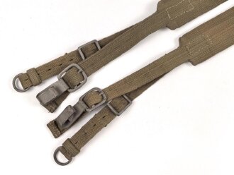 Paar Trageriemen für einen Tornister der Wehrmacht. Guter Zustand, seltene Variante aus Webleinen