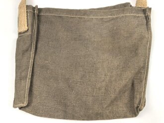 Schwere Tragetasche Wehrmacht. maße etwa 35 x 40 x 5cm , guter Zustand