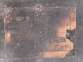 Transportbehälter für drei Stück 8,8cm Sprenggranate  mit Kopfzünder. Maße etwa 15 x 38 x 97cm. Von einem amerikanischen Soldaten als Versandkasten benutzt.