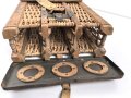 Transportbehälter für drei Stück 8,8cm Sprenggranate  mit Kopfzünder. Maße etwa 15 x 38 x 97cm. Von einem amerikanischen Soldaten als Versandkasten benutzt.