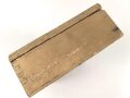 Ketten Werkzeugkasten für Panzerkampfwagen der Wehrmacht. Maße 22 x 40 x 9cm. Originallack, ungereinigt
