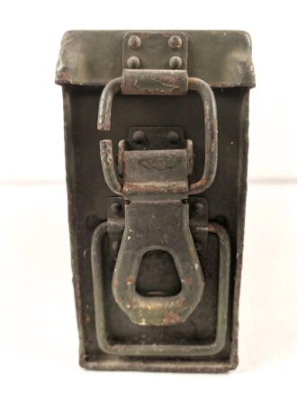 Kasten "Werkzeug" Wehrmacht, für den kleinen Waffenmeister Werkzeugsatz. Originallack, ungereinigtes Stück