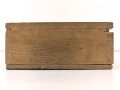 Werkzeugkasten I für ein Fahrzeug der Wehrmacht. Maße 23 x 40 x 10cm. Originallack, ungereinigt