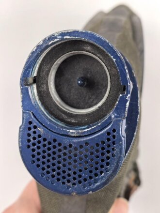 Gasmaske Modell 1930 Wehrmacht. Ungebrauchtes Stück , Hersteller hnr, datiert 1944, Originallack, ungereinigt