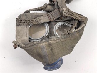 Gasmaske Modell 1930 Wehrmacht. Ungebrauchtes Stück , Hersteller hnr, datiert 1944, Originallack, ungereinigt