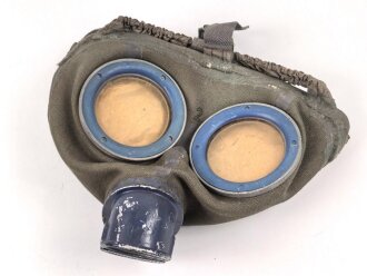 Gasmaske Modell 1930 Wehrmacht. Ungebrauchtes Stück , Hersteller hnr, datiert 1944, Originallack, ungereinigt