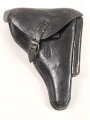Koffertasche zur Pistole P08  datiert 1915. Von der norwegischen Armee nach Ende des 2.Weltkrieges übernommen. Die Koppelschlaufen wurden entfernt und eine Vorrichtung zum tragen am amerikanischen Lochkoppel angenietet.
