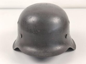 Stahlhelm Modell 1942 für Angehörige des...